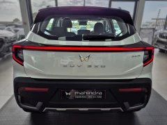 MAHINDRA XUV3X0 1.2T AX7L AT