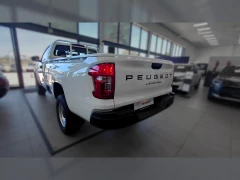PEUGEOT LANDTREK SINGLE CAB 1.9D PROFESSIONAL 4X2 MT 