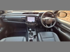 TOYOTA  HILUX DC 28 4X4 LGD55 6AT