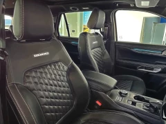 FORD EVEREST 3.0L V6 PLATINUM 4WD 10AT