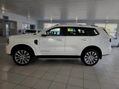 FORD EVEREST 3.0L V6 PLATINUM 4WD 10AT