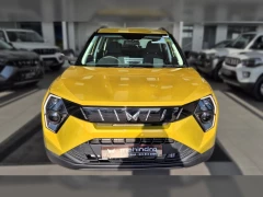 MAHINDRA XUV3X0 1.2T AX5 AT