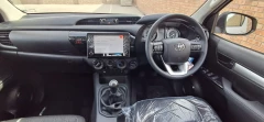 TOYOTA  HILUX DC 24GD6 4X4 RAI 6MT