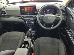 MAHINDRA XUV3X0 1.2T AX5 MT