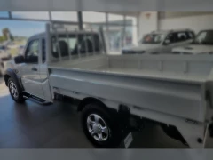 MAHINDRA PIK UP 2.2 MHAWK SC 4X2 MT S4 DROPSIDE AIRCON