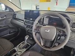 2024 Mahindra Xuv3x0 1.2t Ax5l At