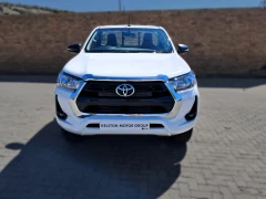 TOYOTA  HILUX SC 24GD6 4X4 RAI 6MT
