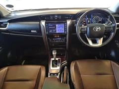 2020 Toyota Fortuner 28gd-6 Epic Black At