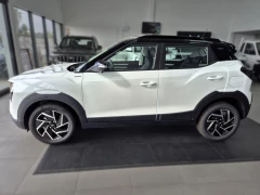 MAHINDRA XUV3X0 1.2T AX7L AT