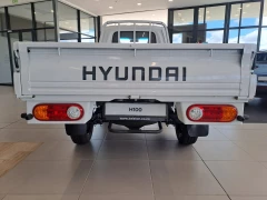 HYUNDAI H100 BAKKIE 2.6 SKD AC DECK F/L