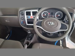 HYUNDAI H100 BAKKIE 2.6 SKD DECK F/L