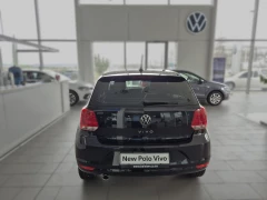 VOLKSWAGEN POLO VIVO 1.6 77KW LIFE TIPTRONIC