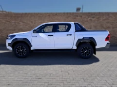 TOYOTA  HILUX DC 28 RB LDRS AT MH