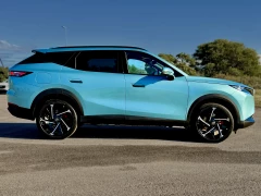 OMODA C7 SHS