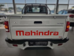 MAHINDRA PIK UP 2.2 MHAWK SC 4X2 S4 REFRESH AIRCON