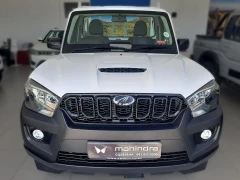 MAHINDRA PIK UP 2.2 MHAWK SC 4X2 MT S4 DROPSIDE AIRCON