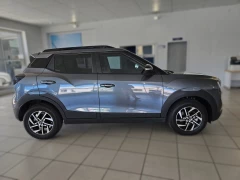 2025 Mahindra Xuv3x0 1.2t Ax5 Mt
