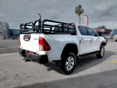 2017 Toyota Hilux Double Cab 2.8 Gd-6 4x4 Raider Mt