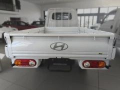 HYUNDAI H100 BAKKIE 2.6 SKD AC DECK F/L