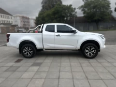 2023 Isuzu 3.0 Ddi E/cab Hr Lse A/t