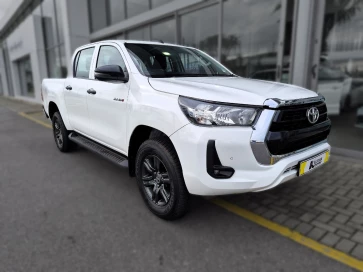 2023 Toyota Hilux Double Cab 2.4 GD-6 4x4 RAIDER MT