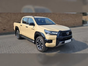 Toyota  Hilux Dc 28 4x4 Lgd55 6at