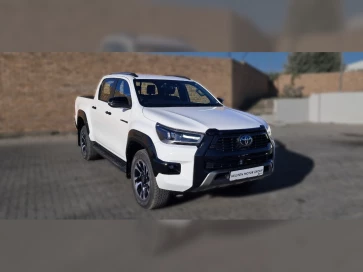 Toyota  Hilux Dc 28 Rb Lgd55 6at