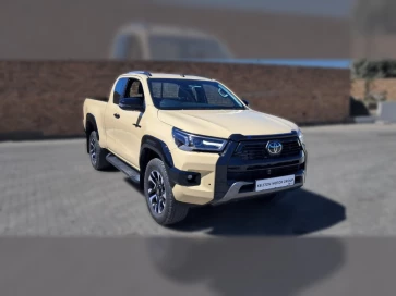 Toyota  Hilux Xc 28 Rb Lgd55 6at