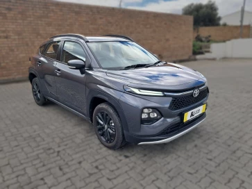 2025 Toyota Starlet Cross 15l Xs At