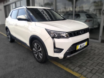 2022 Mahindra Xuv 300 1.5d W8