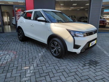 2024 Mahindra XUV 300 W4 Petrol 1.2 MT SE