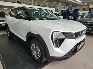 Mahindra Xuv3x0 1.2t Mx3 At
