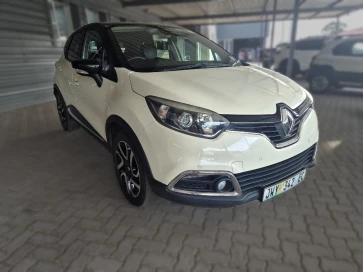 2015 Renault Captur 900t Dynamique 5 Door 66kw