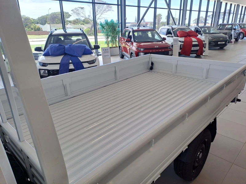 HYUNDAI H100 BAKKIE 2.6 SKD AC DECK F/L