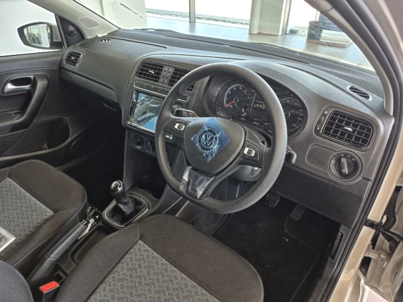 VOLKSWAGEN POLO VIVO 1.4 63KW LIFE
