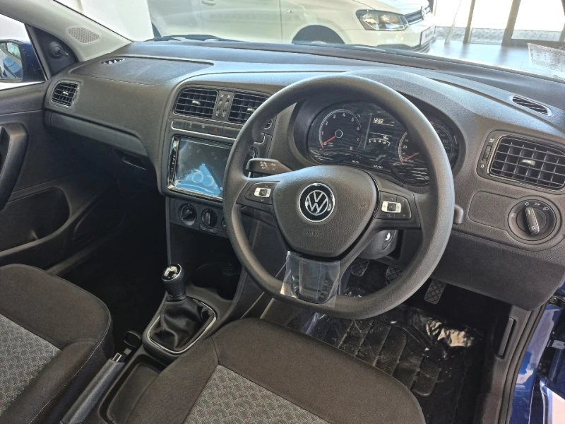 VOLKSWAGEN POLO VIVO 1.4 63KW LIFE