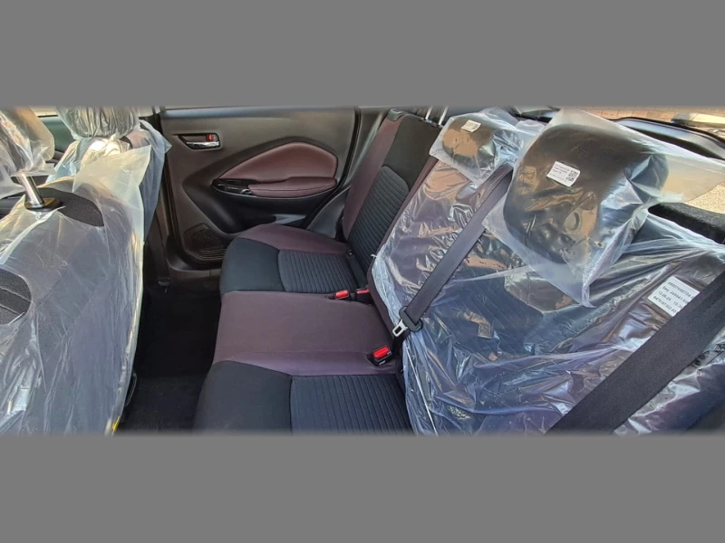 TOYOTA STARLET CROSS 15L XR AT