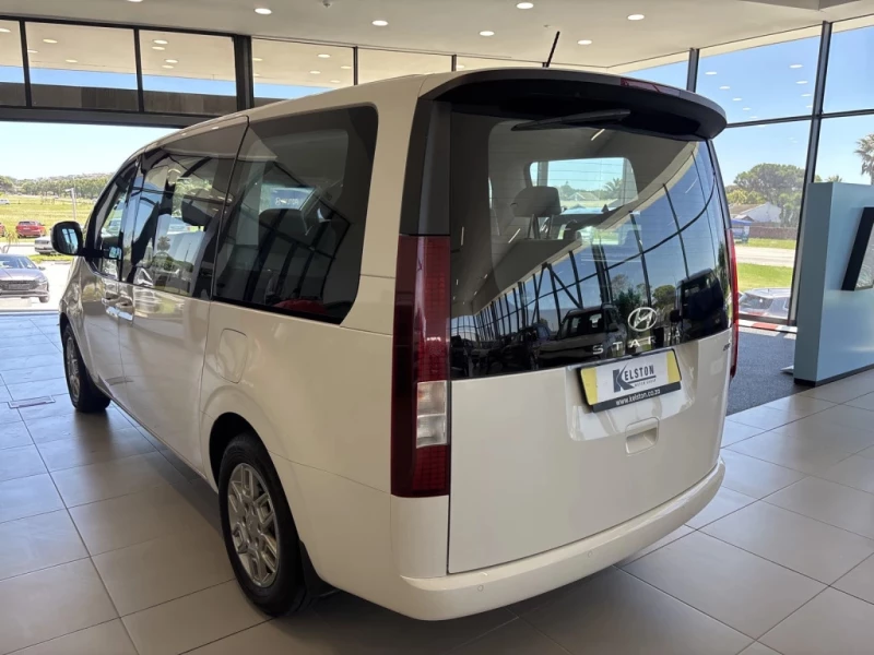 2023 Hyundai Staria R2.2 9s Exec Bus At