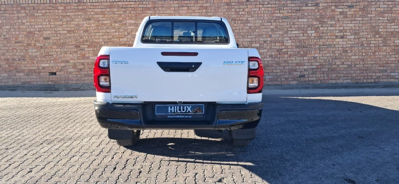 TOYOTA  HILUX DC 28 GD6 RB RAI AT