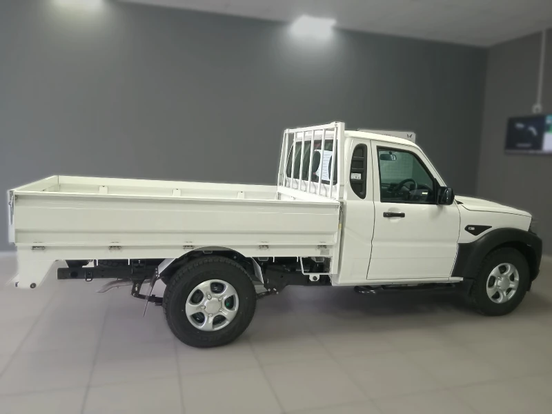 MAHINDRA PIK UP 2.2 MHAWK SC 4X2 MT S4 DROPSIDE AIRCON