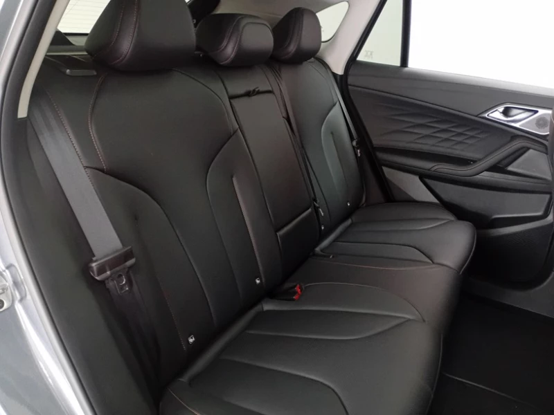 MG HS LUXURY 1.5T A/T