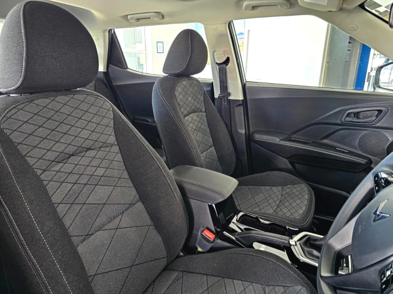 MAHINDRA XUV3X0 1.2T MX2 MT