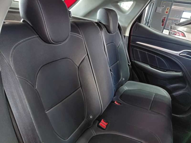 2025 Mg Zs 1.5 Luxury A/t