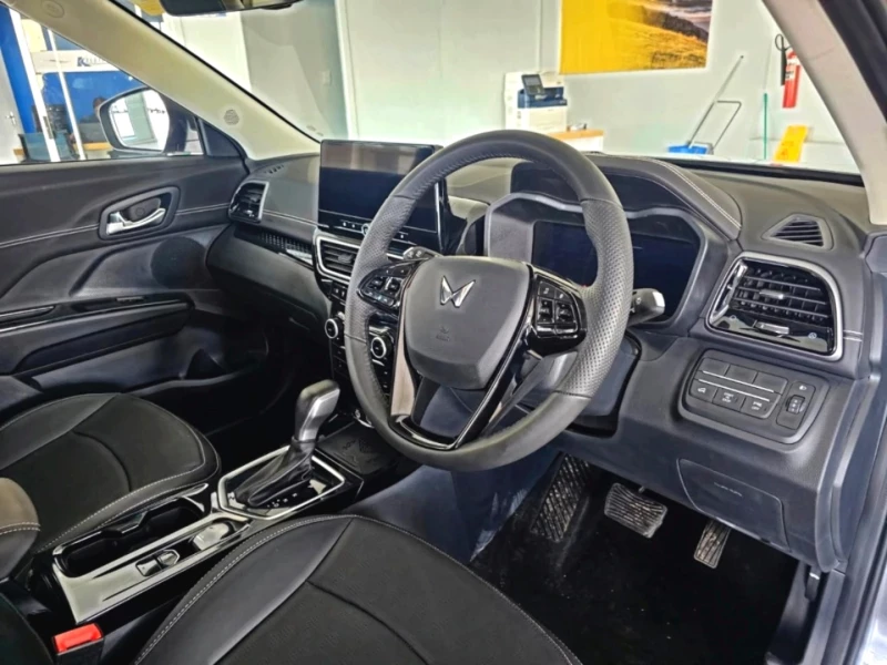 2026 Mahindra Xuv3x0 1.2t Ax7l At