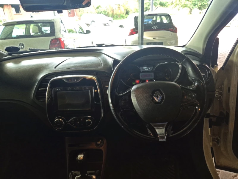 2015 Renault Captur 900t Dynamique 5 Door 66kw