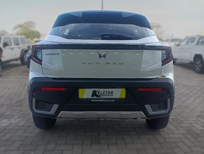 2026 Mahindra Xuv3x0 1.2t Mx2 Mt