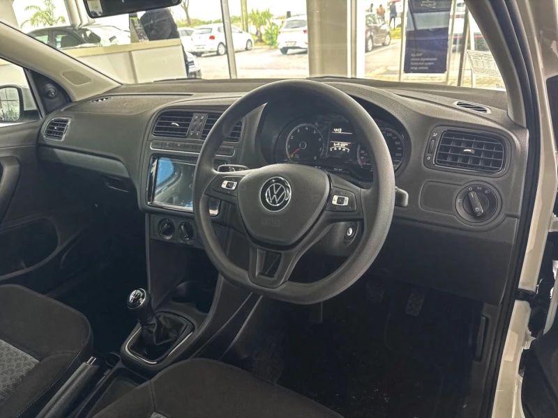 VOLKSWAGEN POLO VIVO 1.4 63KW LIFE