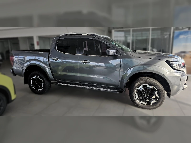 2025 Nissan  Navara 25ddti Le 4x4 Automatic D/c P/u
