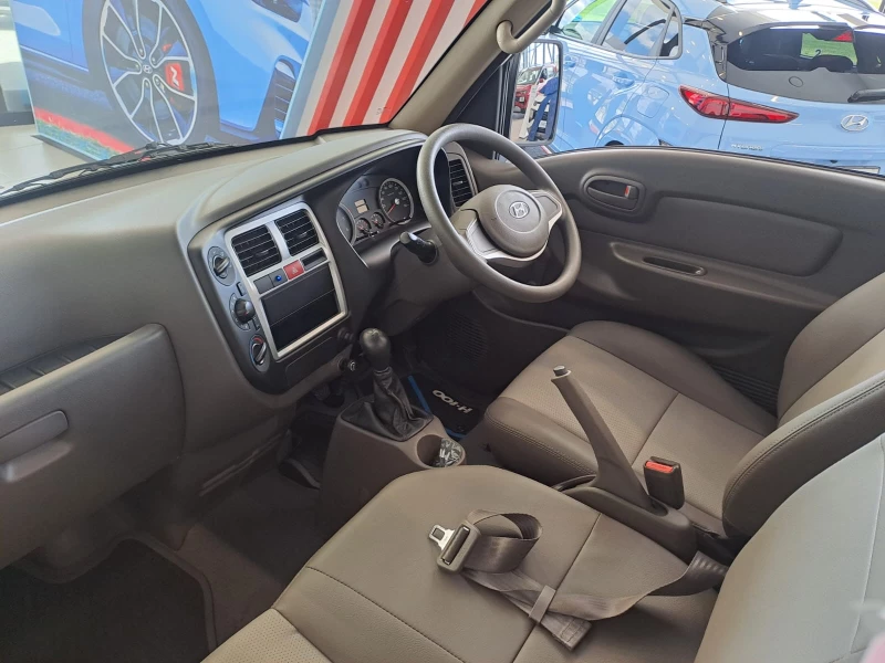 HYUNDAI H100 BAKKIE 2.6 SKD AC DECK F/L