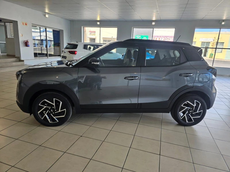 MAHINDRA XUV3X0 1.2T AX7L AT